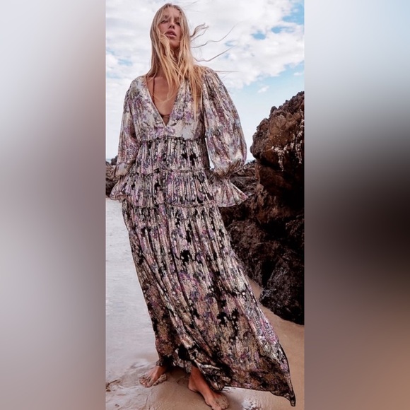NWT! 🐚 Free People | ROCOCO SAND | Cara Metallic Floral V Neck Kaftan Small - Picture 11 of 11